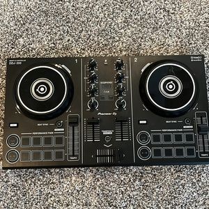 Pioneer DJ DDJ-200 - DJ REKORD BOX